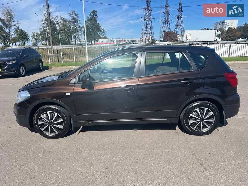 Внедорожник / Кроссовер Suzuki SX4 2014 в Полтаве фото 7 Внедорожник / Кроссовер Suzuki SX4 2014 в Полтаве
