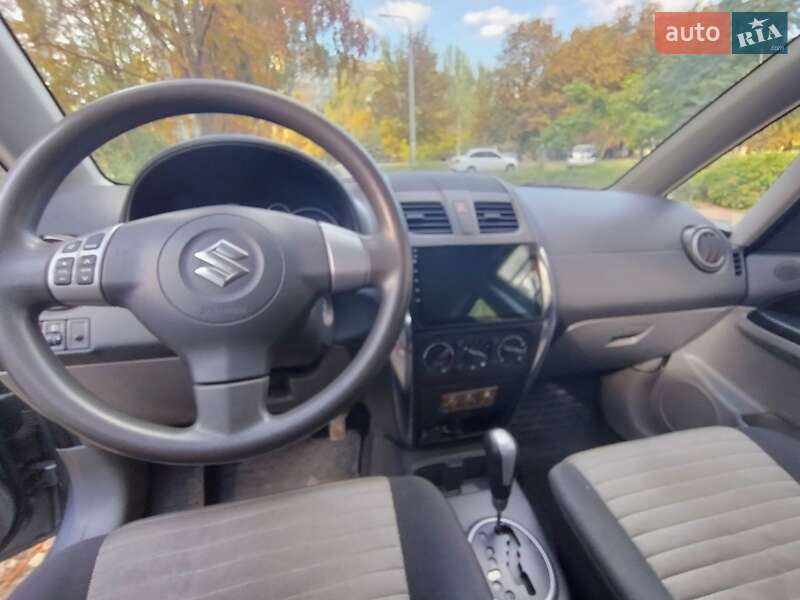 Позашляховик / Кросовер Suzuki SX4 2014 в Кривому Розі