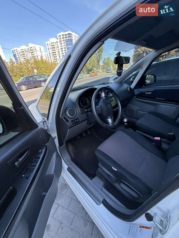 Хетчбек Suzuki SX4 2009 в Львові