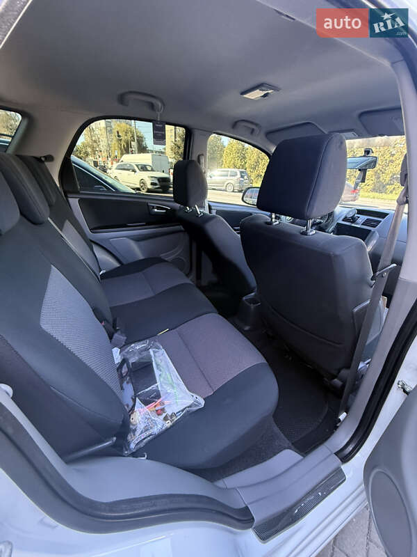 Хетчбек Suzuki SX4 2009 в Львові