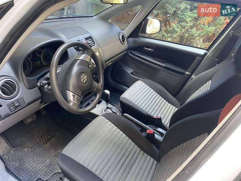 Внедорожник / Кроссовер Suzuki SX4 2014 в Тячеве