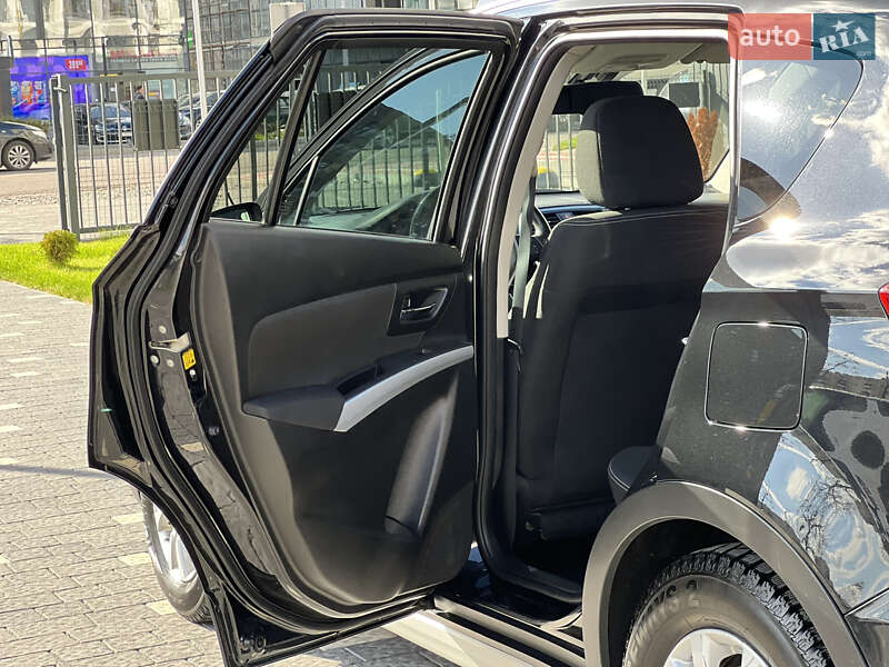 Внедорожник / Кроссовер Suzuki SX4 2017 в Ужгороде фото 33 Внедорожник / Кроссовер Suzuki SX4 2017 в Ужгороде