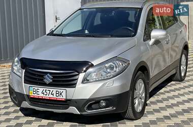 Внедорожник / Кроссовер Suzuki SX4 2014 в Николаеве