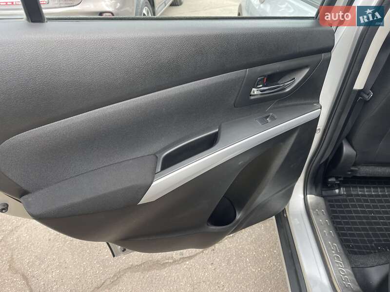 Позашляховик / Кросовер Suzuki SX4 2014 в Миколаєві