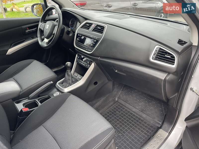 Позашляховик / Кросовер Suzuki SX4 2014 в Миколаєві