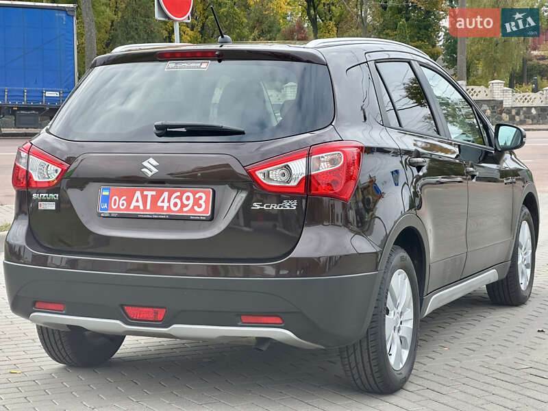 Позашляховик / Кросовер Suzuki SX4 2014 в Житомирі