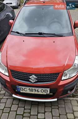 Позашляховик / Кросовер Suzuki SX4 2012 в Львові