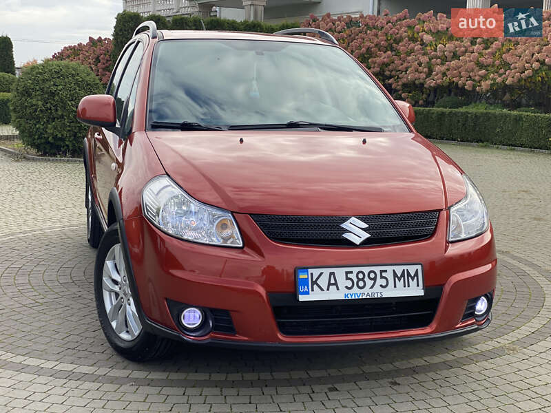 Позашляховик / Кросовер Suzuki SX4 2012 в Бучі