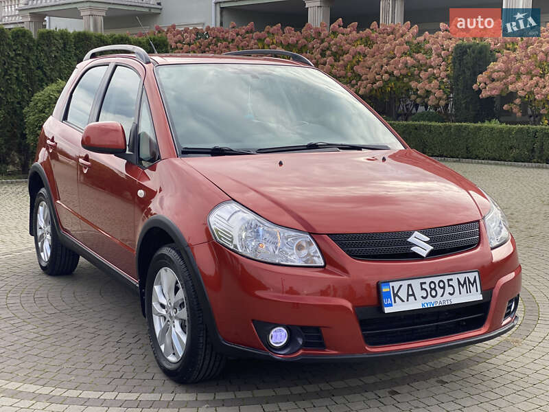 Позашляховик / Кросовер Suzuki SX4 2012 в Бучі