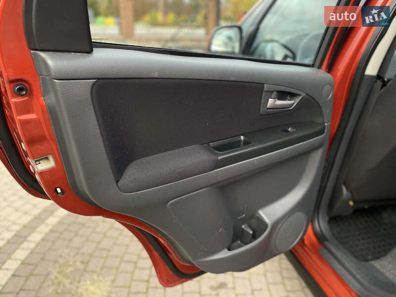 Позашляховик / Кросовер Suzuki SX4 2012 в Бучі