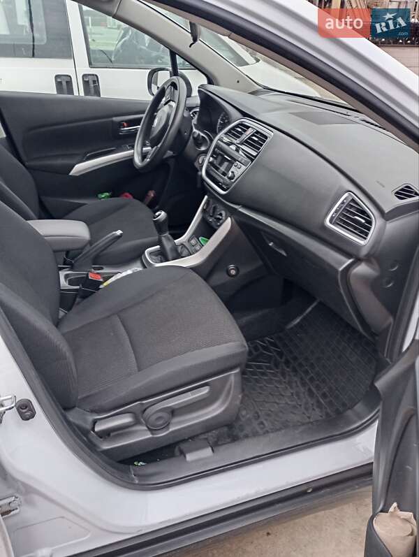 Внедорожник / Кроссовер Suzuki SX4 2017 в Ахтырке фото 4 Внедорожник / Кроссовер Suzuki SX4 2017 в Ахтырке