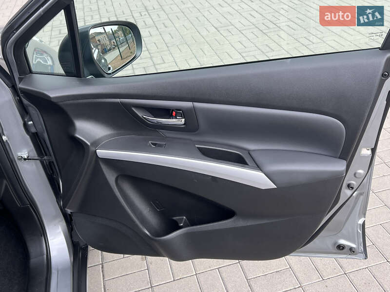 Внедорожник / Кроссовер Suzuki SX4 2014 в Житомире фото 34 Внедорожник / Кроссовер Suzuki SX4 2014 в Житомире