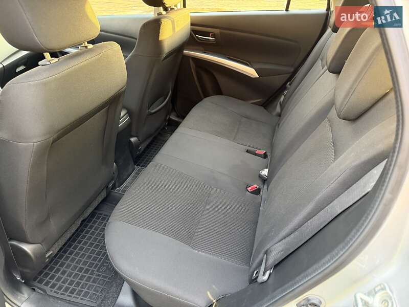 Внедорожник / Кроссовер Suzuki SX4 2020 в Харькове фото 8 Внедорожник / Кроссовер Suzuki SX4 2020 в Харькове