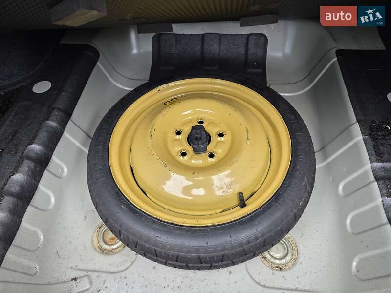Седан Suzuki SX4 2009 в Тернополе
