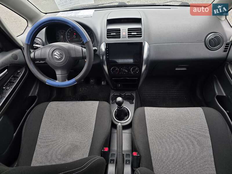 Седан Suzuki SX4 2009 в Тернополе