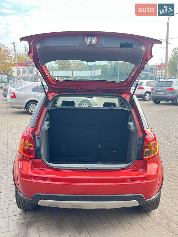 Позашляховик / Кросовер Suzuki SX4 2013 в Кривому Розі фото 7 Позашляховик / Кросовер Suzuki SX4 2013 в Кривому Розі