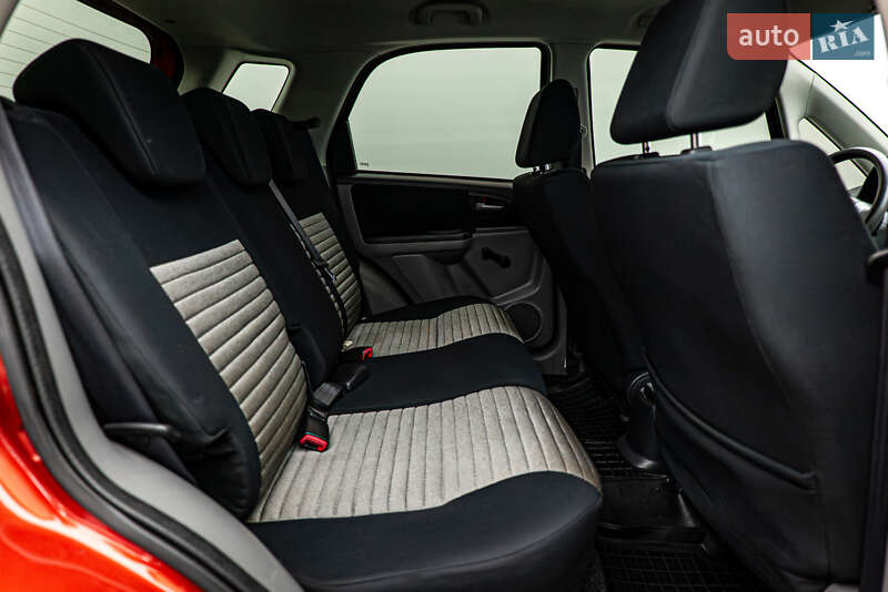 Хэтчбек Suzuki SX4 2008 в Киеве