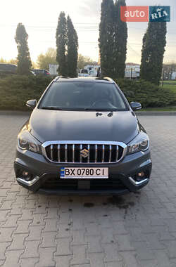 Позашляховик / Кросовер Suzuki SX4 2017 в Хмельницькому