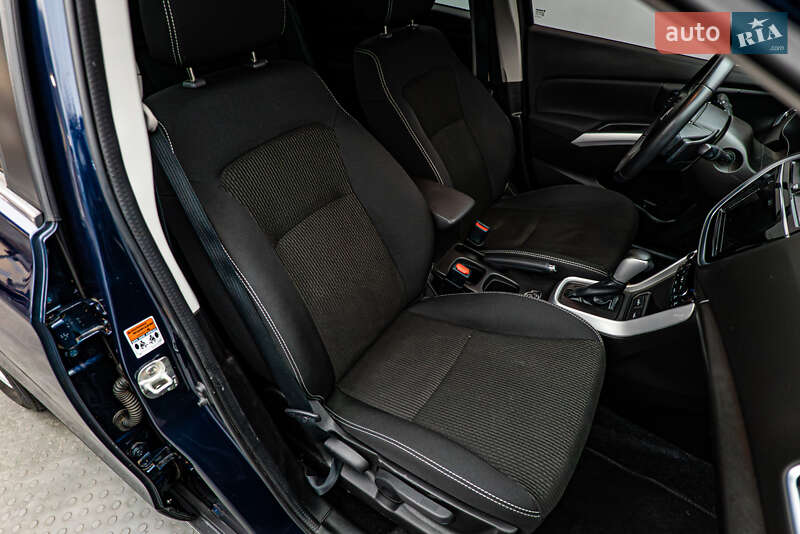 Позашляховик / Кросовер Suzuki SX4 2019 в Києві фото 19 Позашляховик / Кросовер Suzuki SX4 2019 в Києві