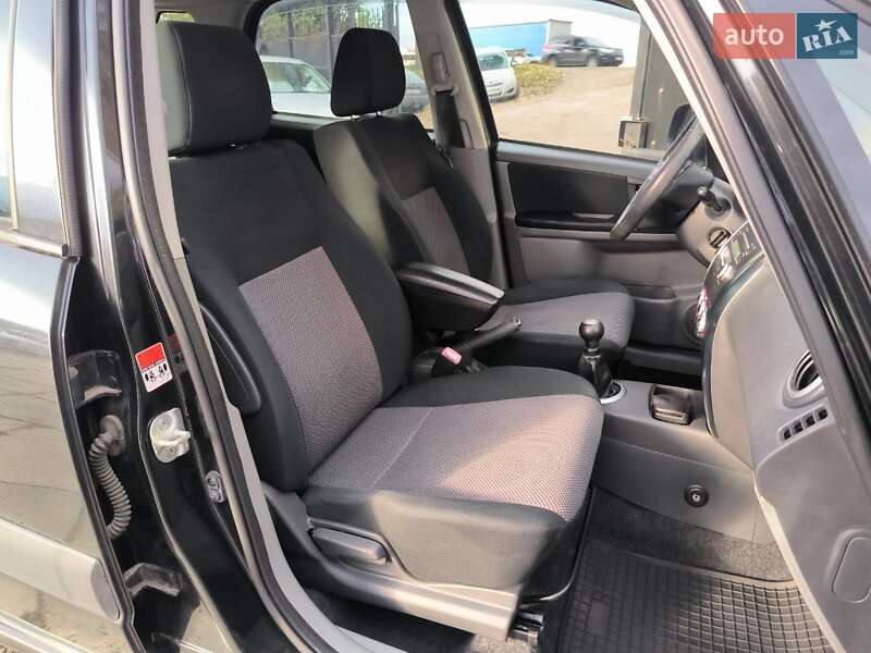 Хэтчбек Suzuki SX4 2008 в Киеве