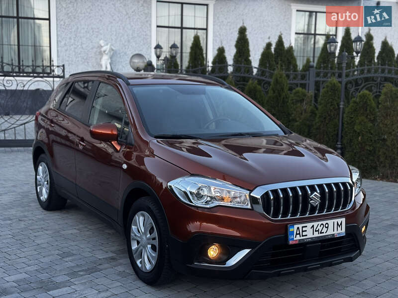 Внедорожник / Кроссовер Suzuki SX4 2017 в Киеве