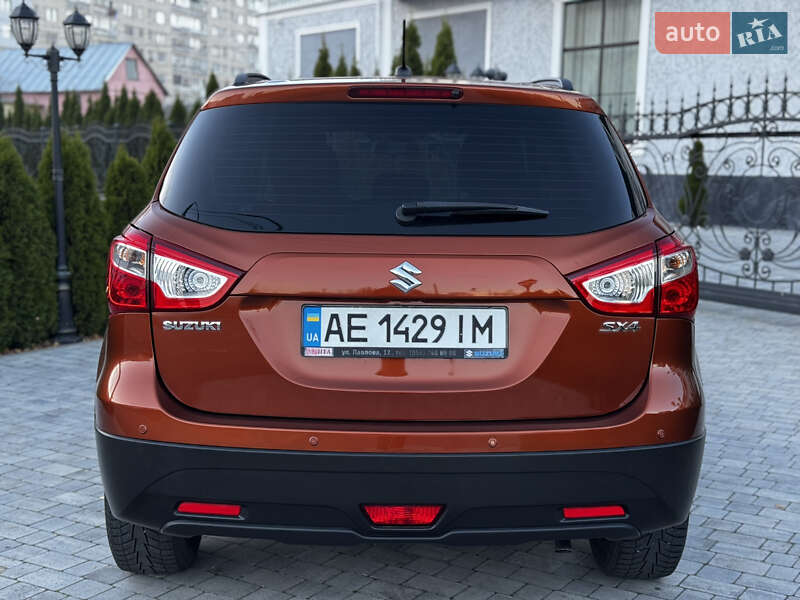 Внедорожник / Кроссовер Suzuki SX4 2017 в Киеве