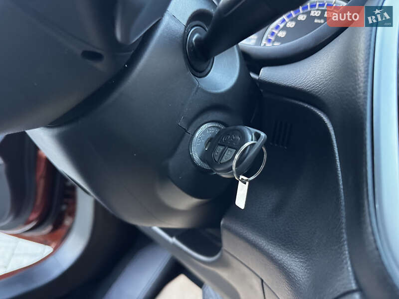 Внедорожник / Кроссовер Suzuki SX4 2017 в Киеве