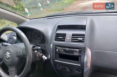 Седан Suzuki SX4 2009 в Киеве