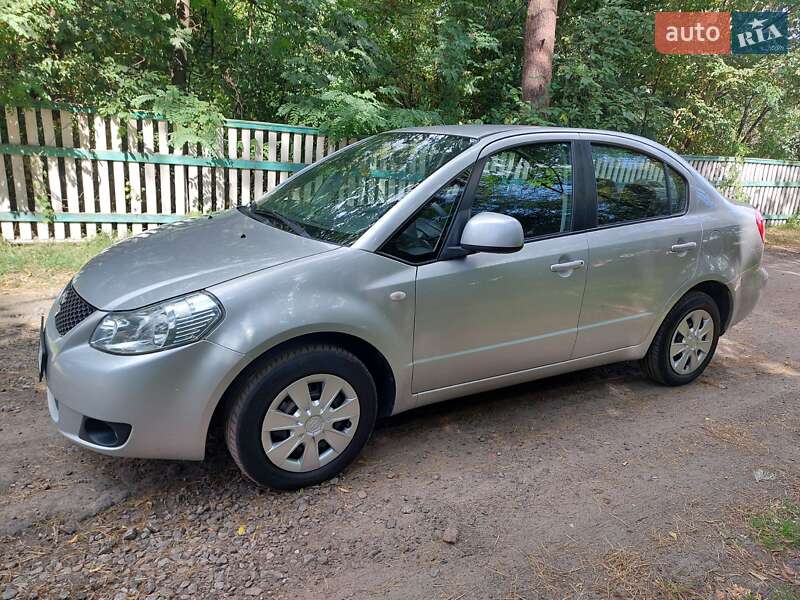 Седан Suzuki SX4 2009 в Киеве