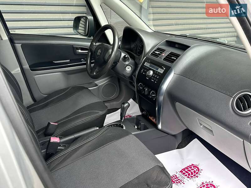 Хэтчбек Suzuki SX4 2008 в Киеве