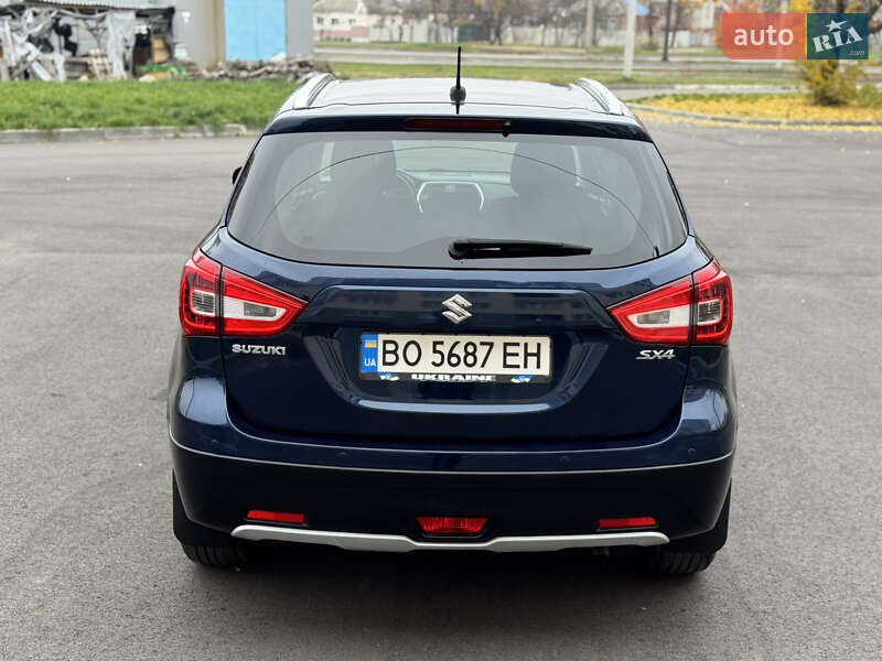 Внедорожник / Кроссовер Suzuki SX4 2017 в Харькове