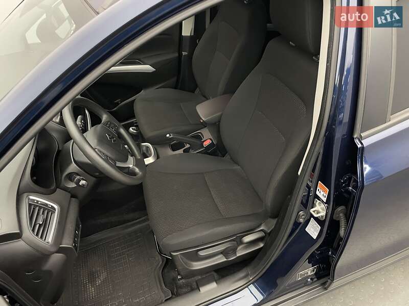 Внедорожник / Кроссовер Suzuki SX4 2019 в Киеве