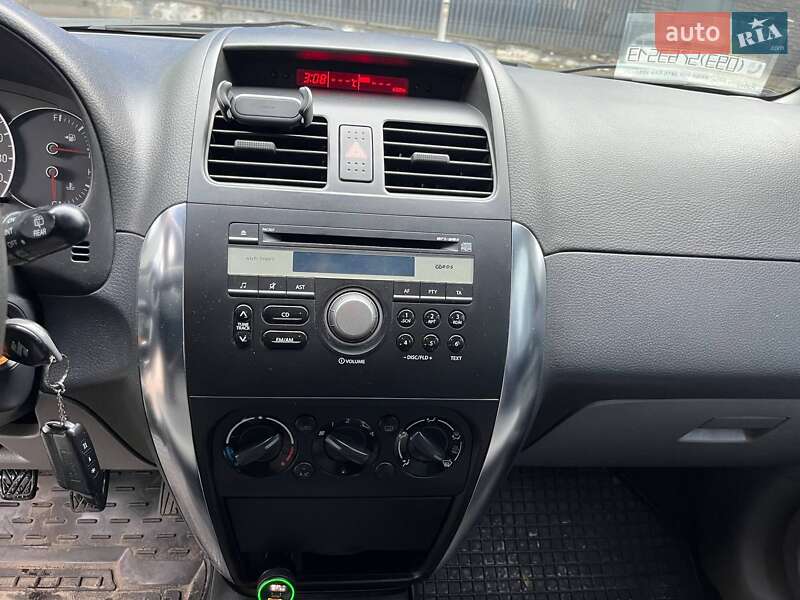 Хэтчбек Suzuki SX4 2008 в Киеве фото 11 Хэтчбек Suzuki SX4 2008 в Киеве