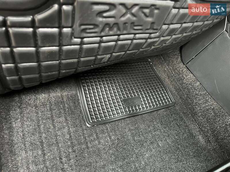 Хэтчбек Suzuki SX4 2008 в Киеве фото 15 Хэтчбек Suzuki SX4 2008 в Киеве