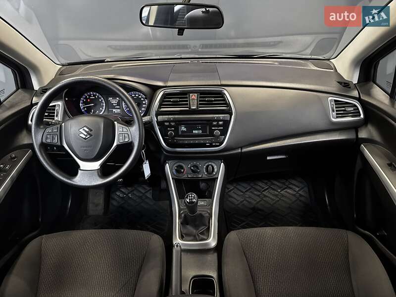 Внедорожник / Кроссовер Suzuki SX4 2018 в Киеве фото 26 Внедорожник / Кроссовер Suzuki SX4 2018 в Киеве