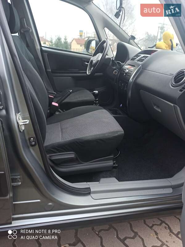 Хэтчбек Suzuki SX4 2007 в Бродах