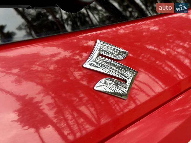 Позашляховик / Кросовер Suzuki SX4 2014 в Києві