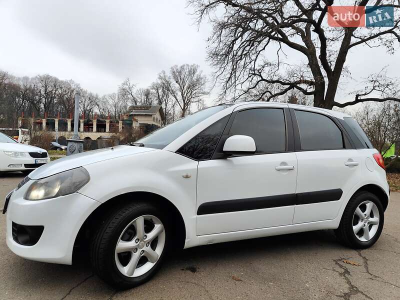 Хэтчбек Suzuki SX4 2009 в Киеве