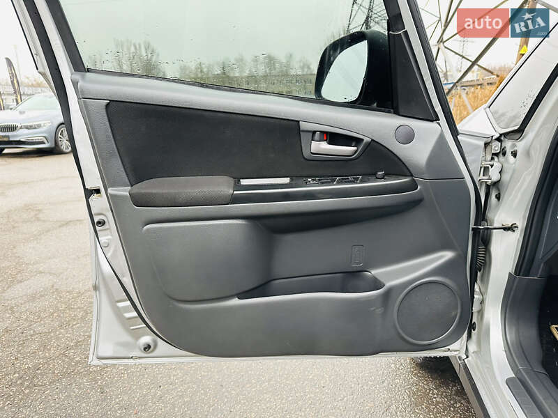 Внедорожник / Кроссовер Suzuki SX4 2010 в Харькове фото 15 Внедорожник / Кроссовер Suzuki SX4 2010 в Харькове