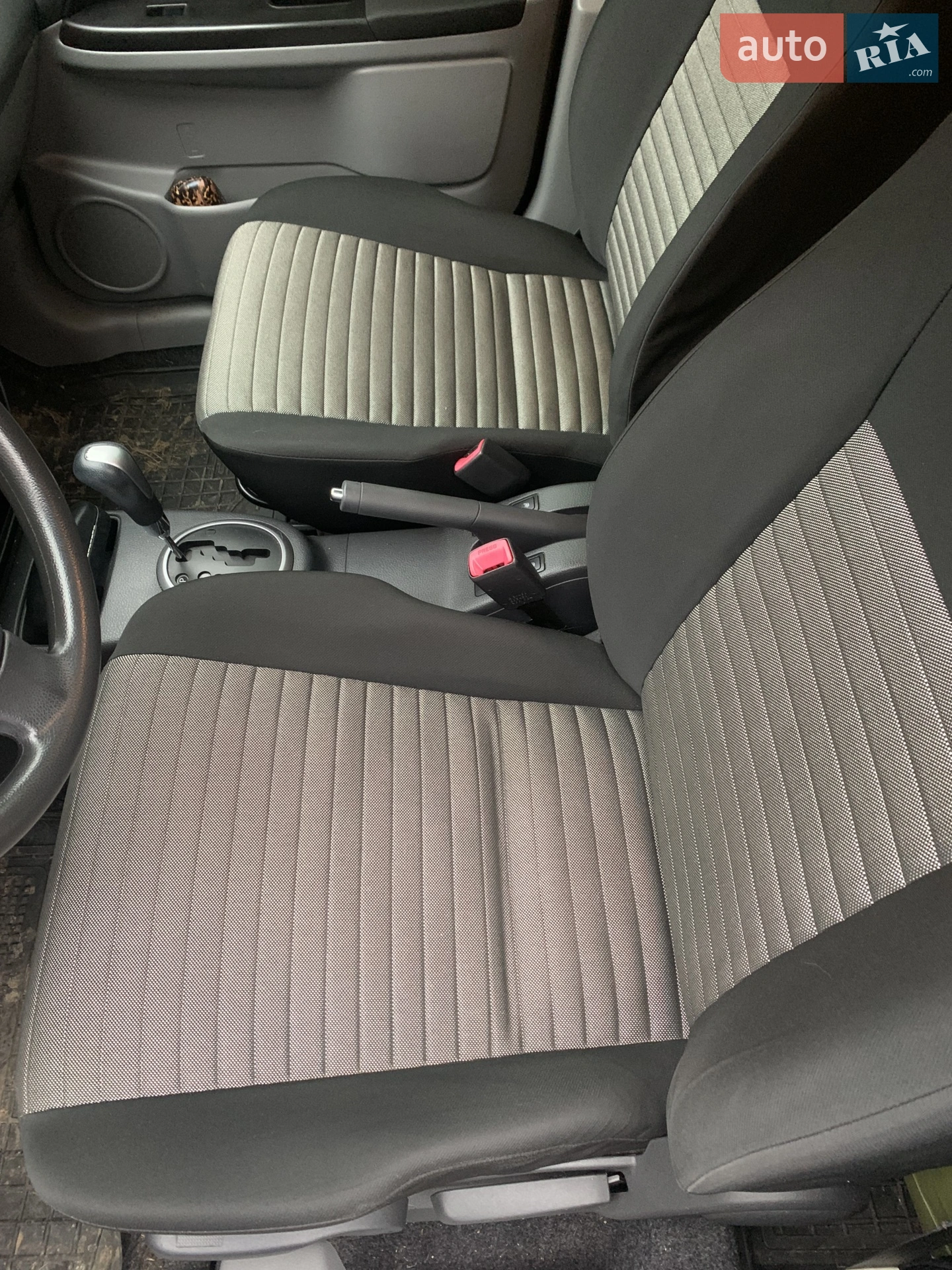 2011 Suzuki SX4 - мініатюра 12