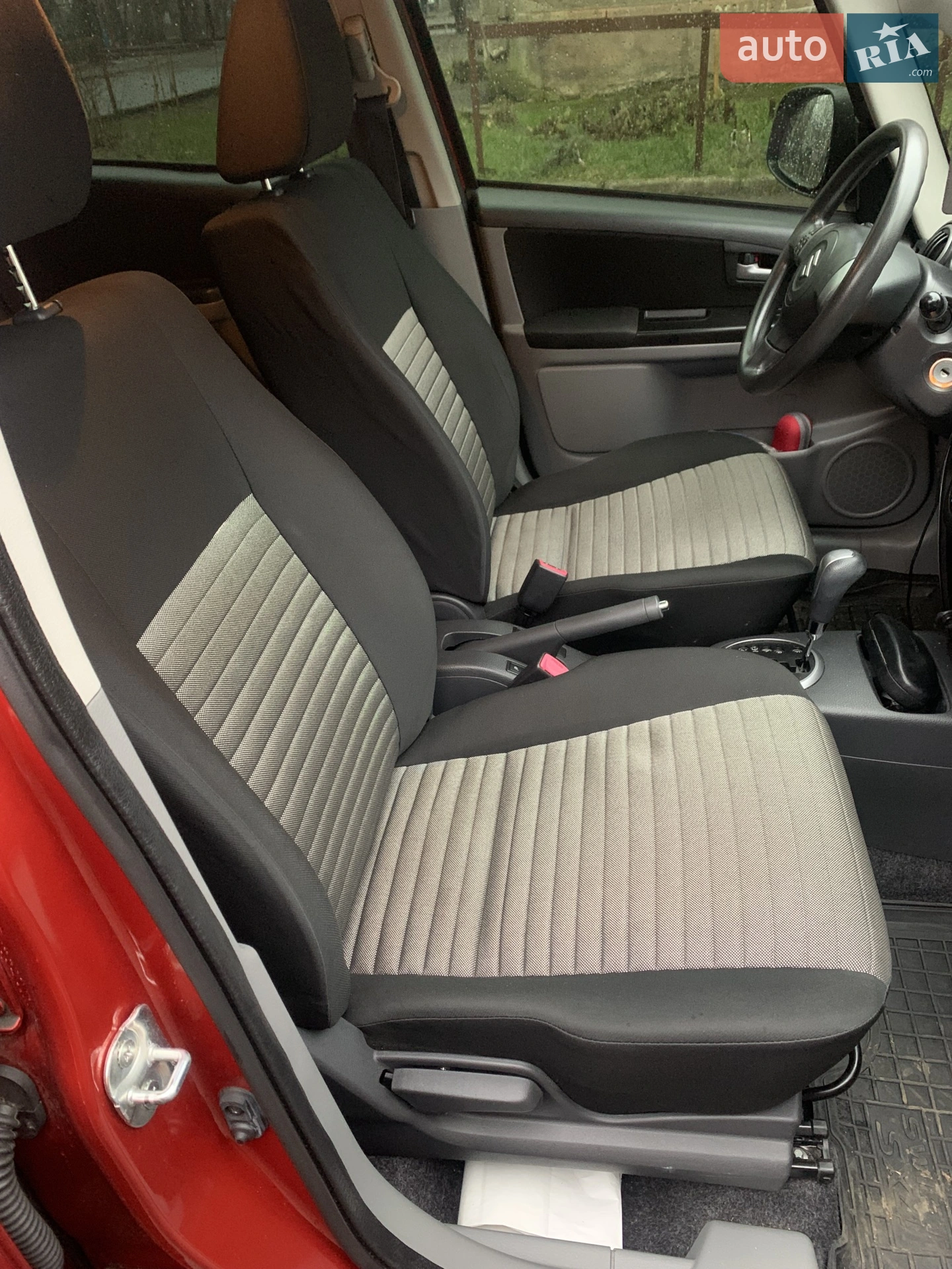 2011 Suzuki SX4 - мініатюра 18