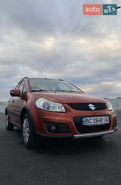 Внедорожник / Кроссовер Suzuki SX4 2012 в Львове