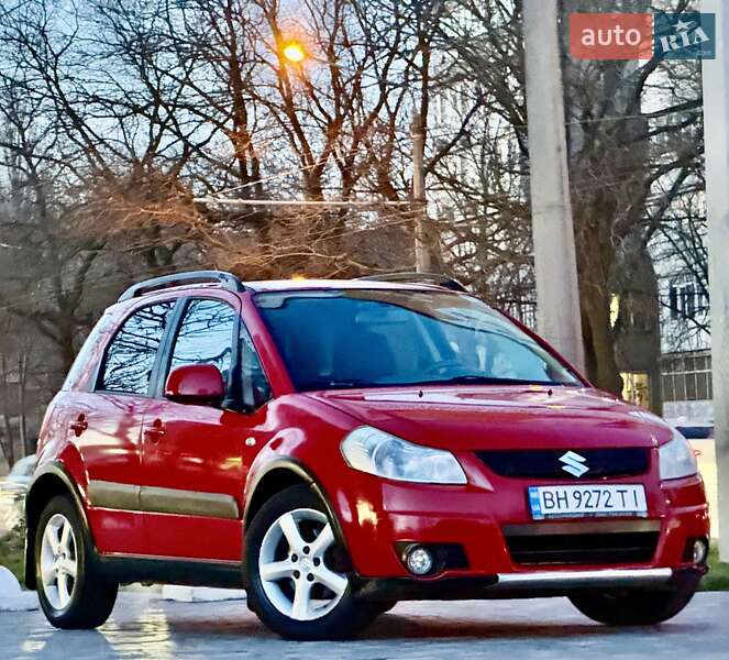 Позашляховик / Кросовер Suzuki SX4 2010 в Одесі