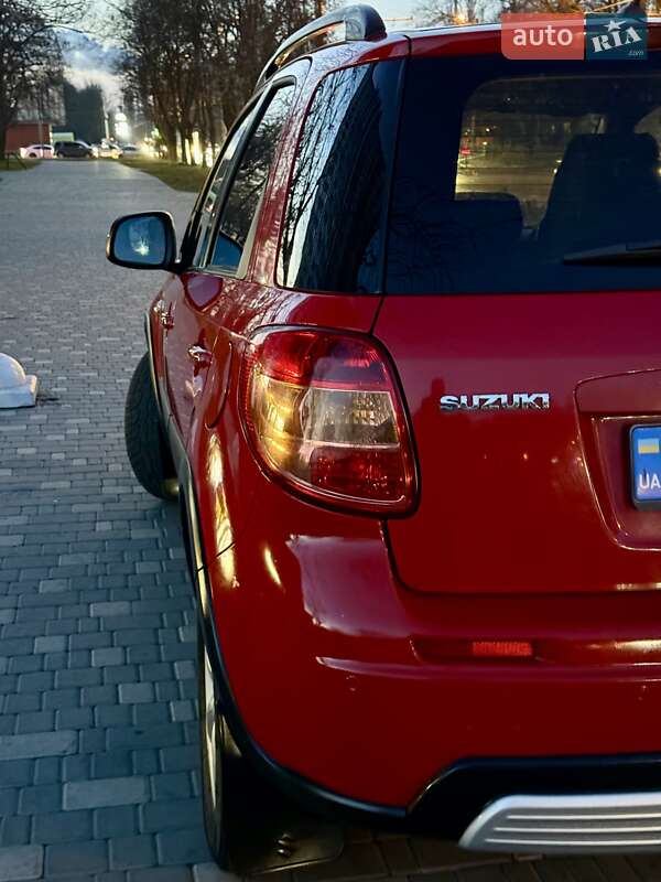 Позашляховик / Кросовер Suzuki SX4 2010 в Одесі