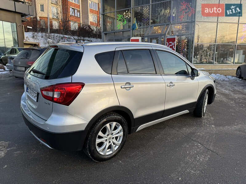 Внедорожник / Кроссовер Suzuki SX4 2020 в Тернополе