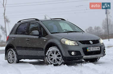 Позашляховик / Кросовер Suzuki SX4 2013 в Харкові