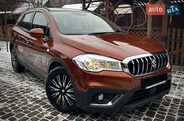 Позашляховик / Кросовер Suzuki SX4 2019 в Мукачевому
