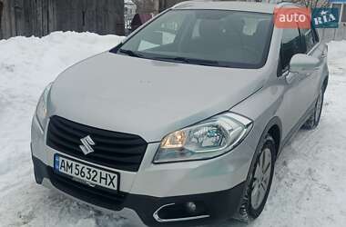 Внедорожник / Кроссовер Suzuki SX4 2014 в Житомире