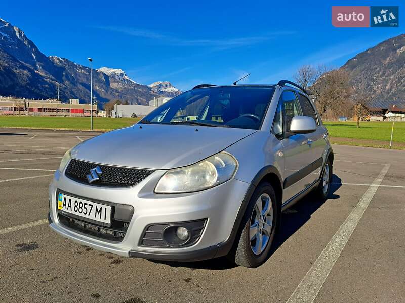 Внедорожник / Кроссовер Suzuki SX4 2012 в Киеве