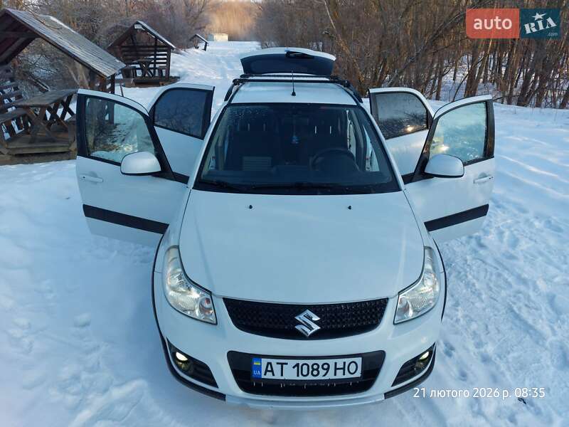 Внедорожник / Кроссовер Suzuki SX4 2012 в Ивано-Франковске